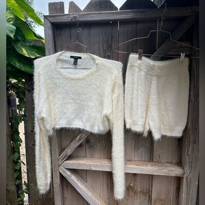 Forever 21 fuzzy white set